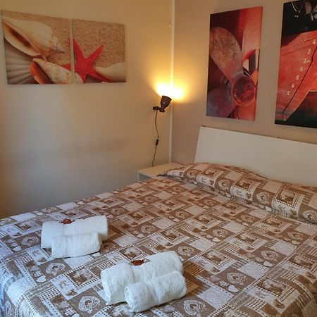 4Rooms Guest House Free Wi-Fi Salerno Kültér fotó