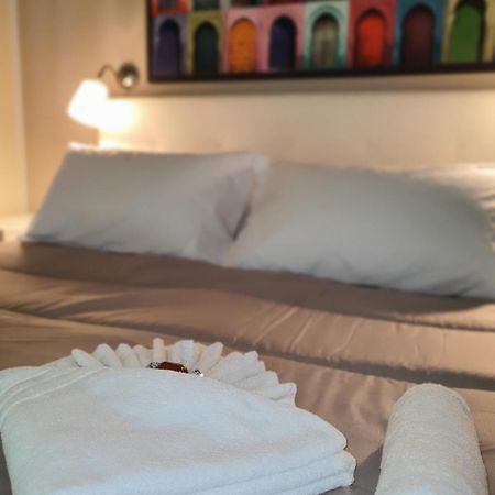 4Rooms Guest House Free Wi-Fi Salerno Kültér fotó