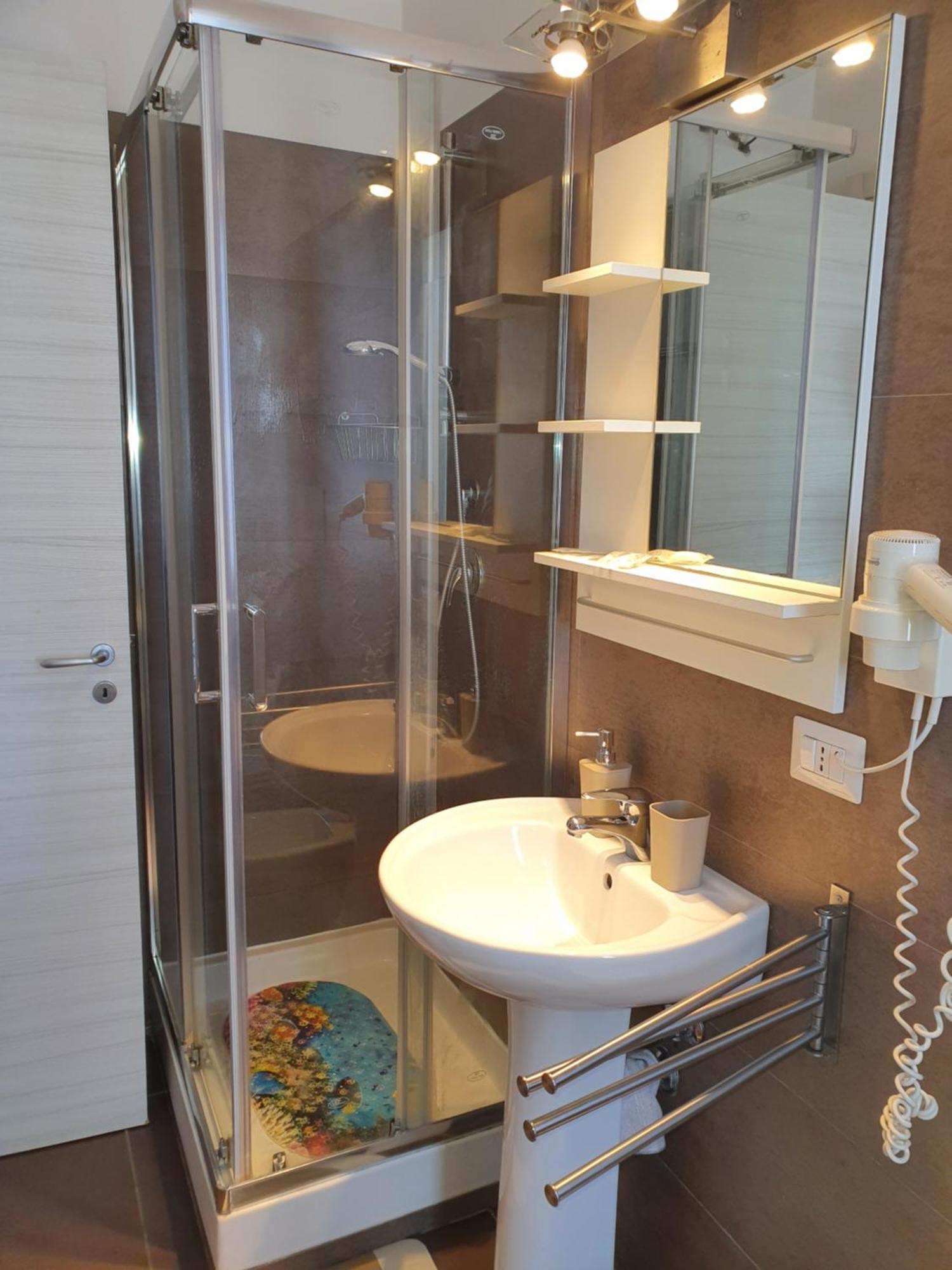 4Rooms Guest House Free Wi-Fi Salerno Kültér fotó