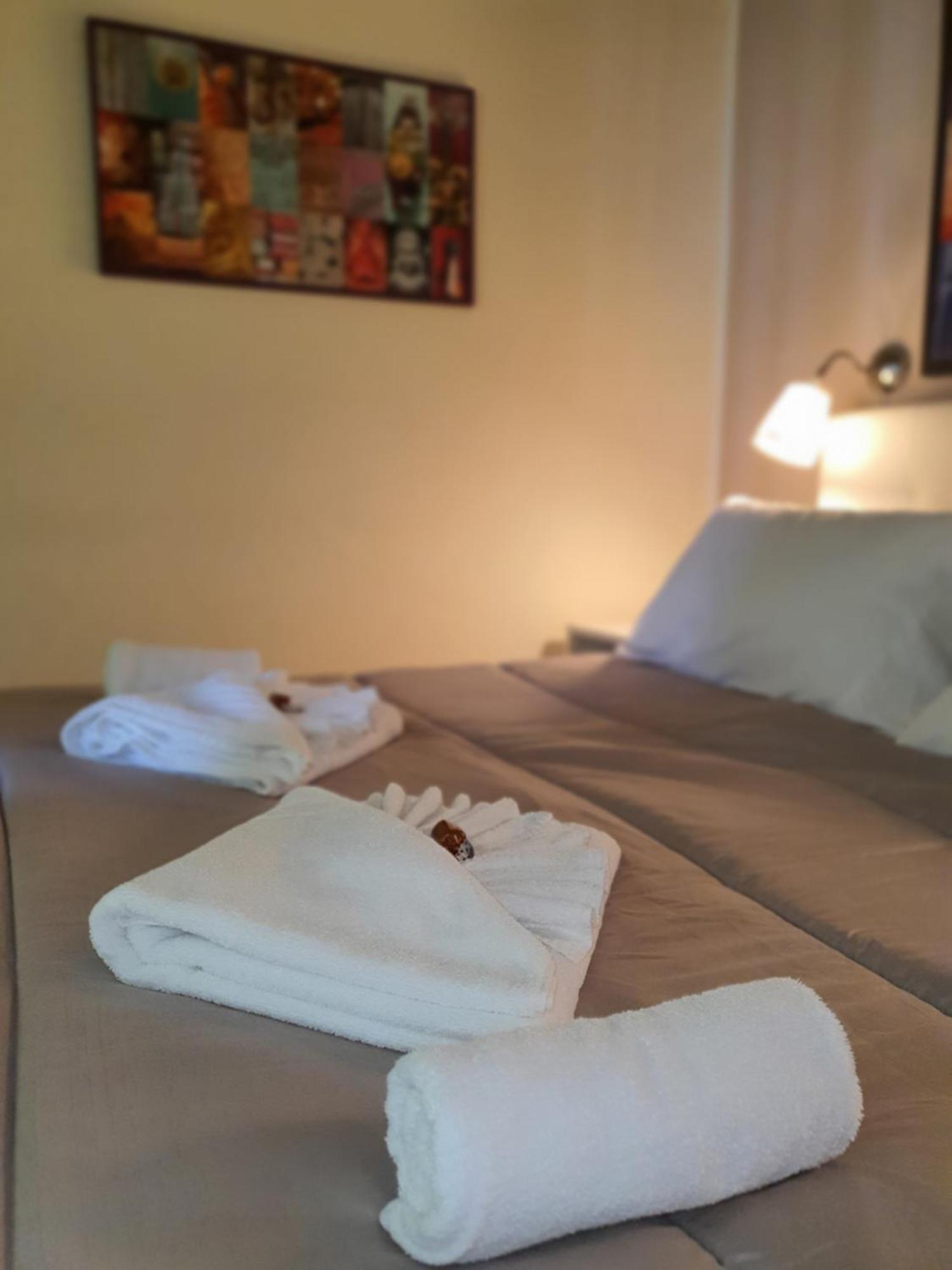 4Rooms Guest House Free Wi-Fi Salerno Kültér fotó