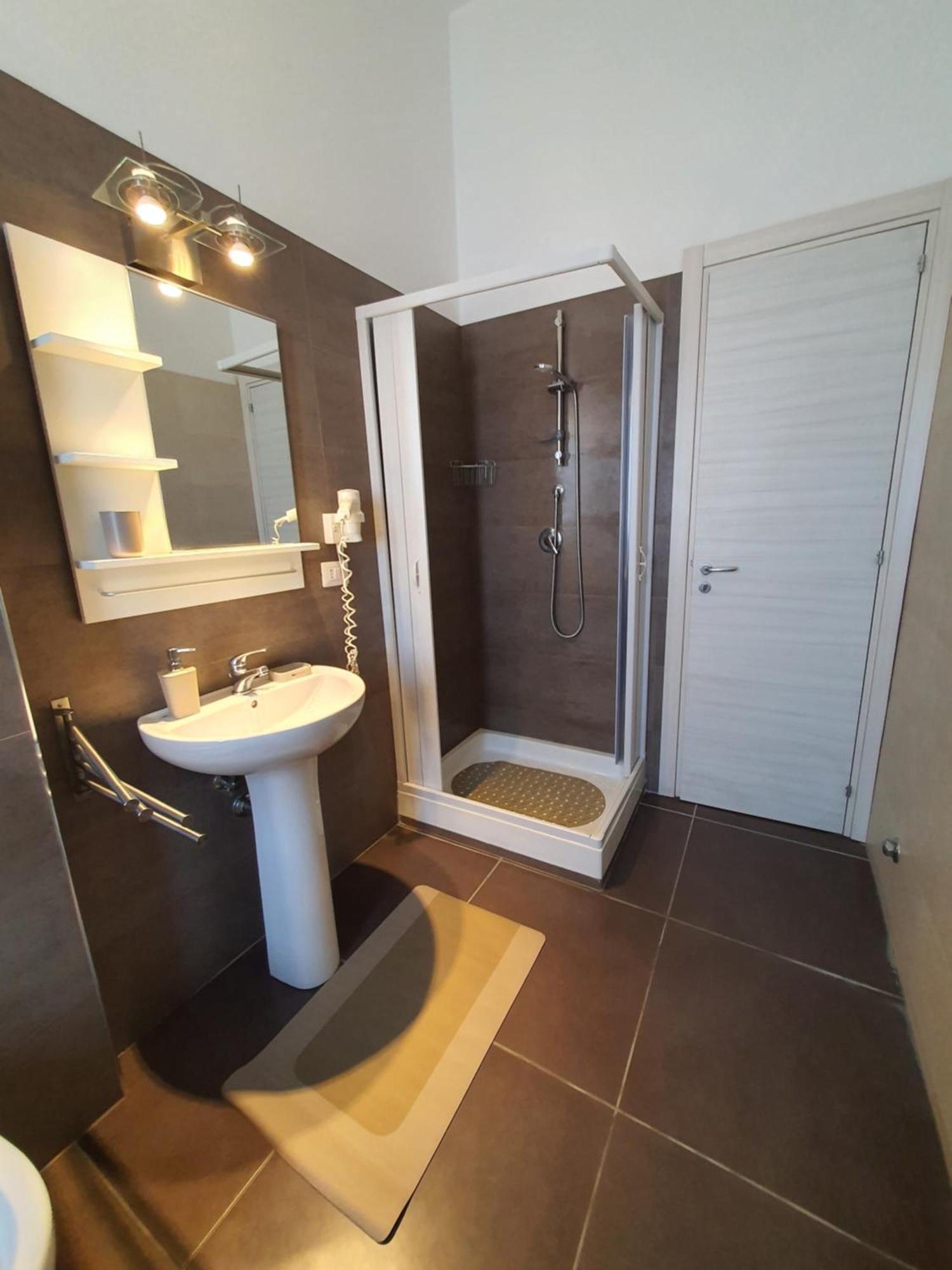 4Rooms Guest House Free Wi-Fi Salerno Kültér fotó