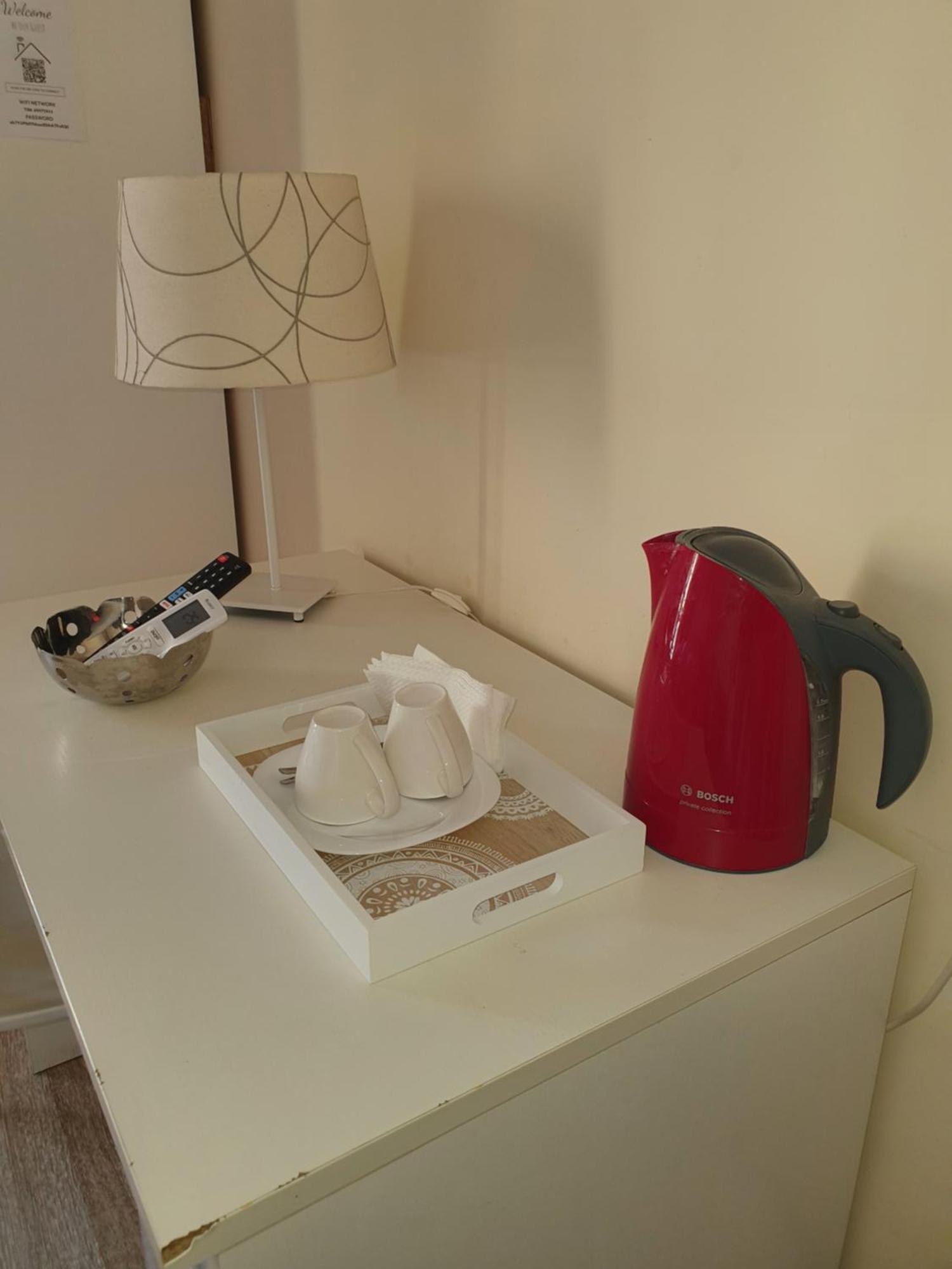 4Rooms Guest House Free Wi-Fi Salerno Kültér fotó